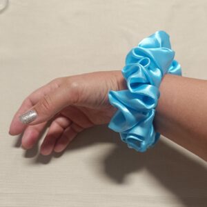 Satynowa Scrunchie M