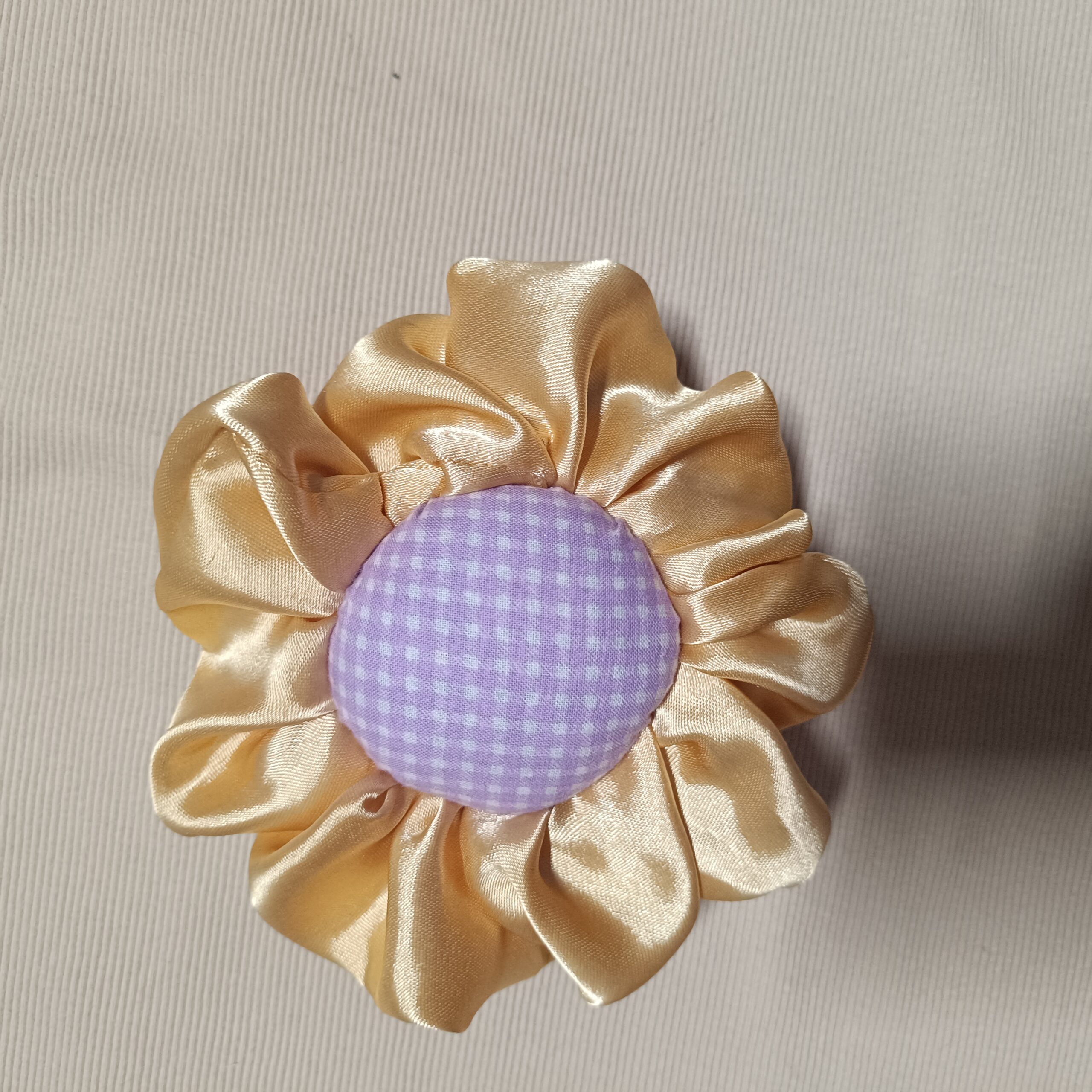 Satynowa Scrunchie M - obrazek 10
